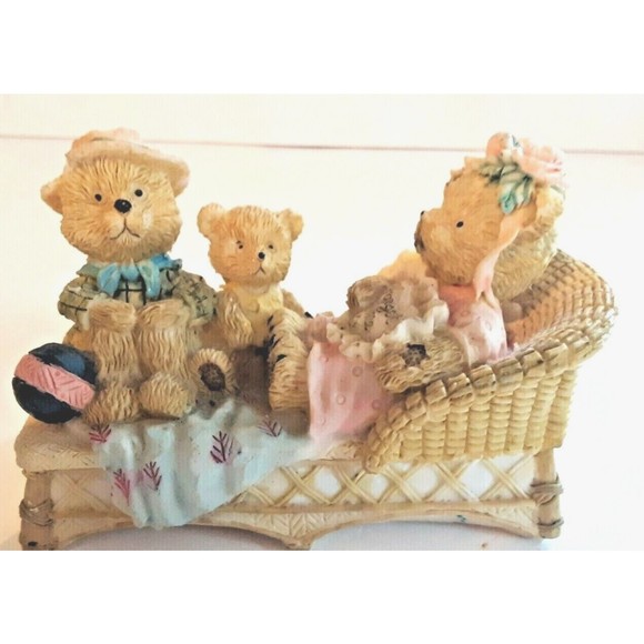 Mama, Papa, and Baby Bear Sharing the Chaise Lounge Figurine  Handpainted 1998 - Picture 2 of 8